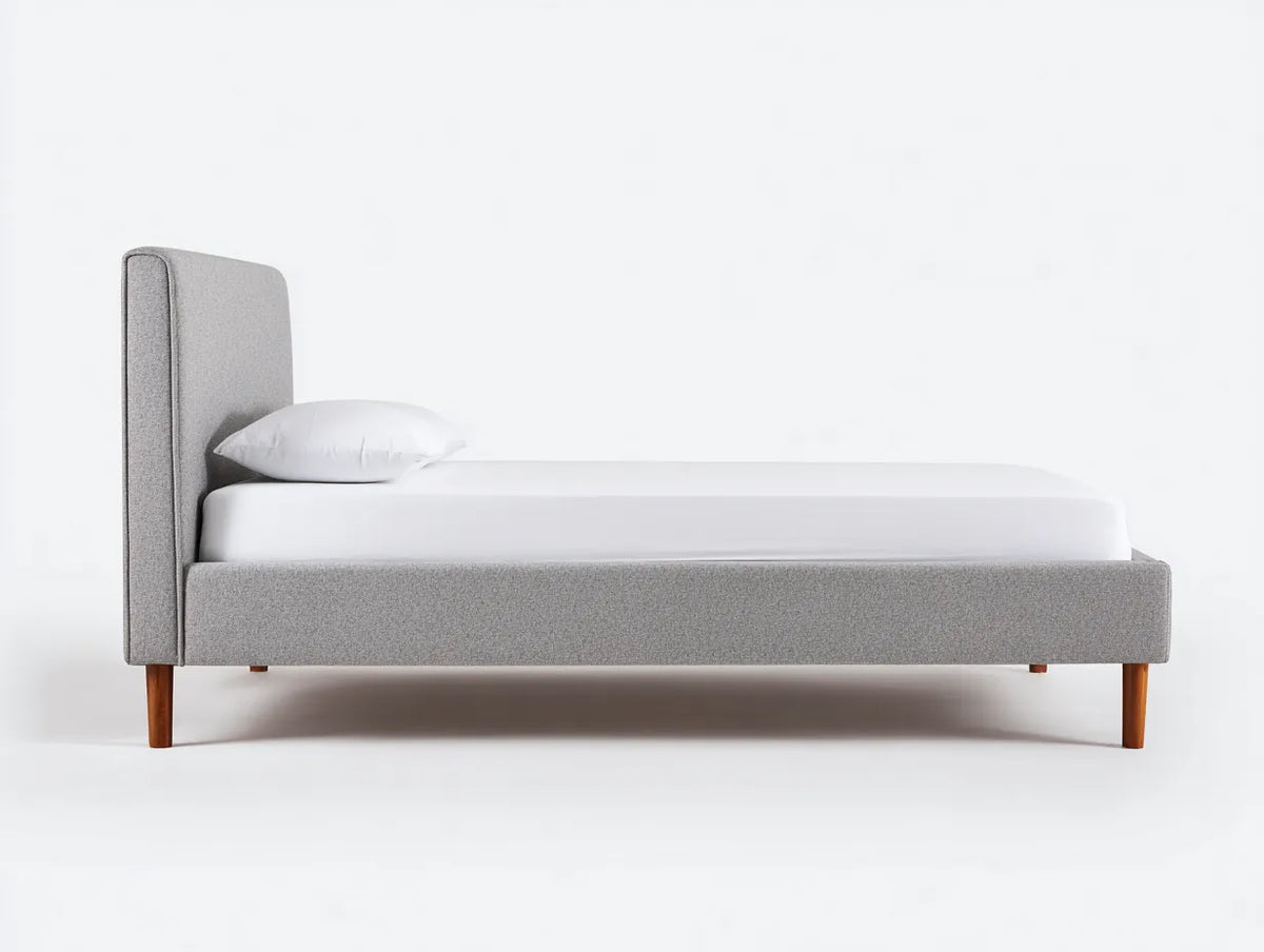Lit rembourré 215×110×105 cm – tissu gris clair et bois brun – tête de lit haute contemporaine